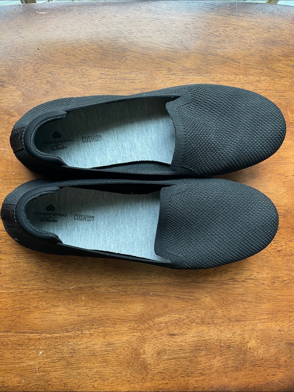 Clarks Cloudstepper Women’s Black  Knit Slip-On Loafers Size 9W